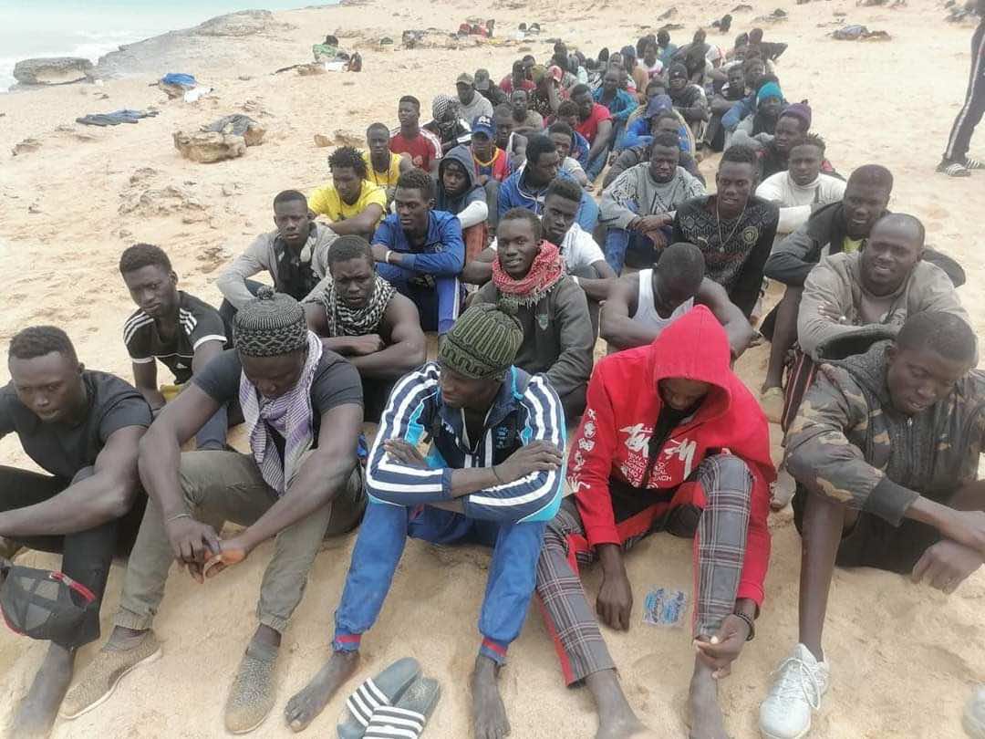 البحرية الملكية تنقذ 100 مهاجر غير نظامي قبالة ساحل الداخلة