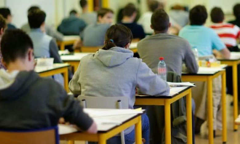 برلمانية تفجر فضيحة في وجه وزير التعليم... 70 في المائة من تلامذة جماعة قروية تراوحت نقطهم بين 0 و2.75 في امتحان الباكالوريا