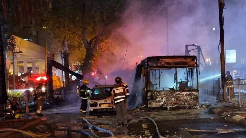 20 مصابًا إسرائيليًا نُقلوا إلى المستشفى منذ بدء العملية بغزة