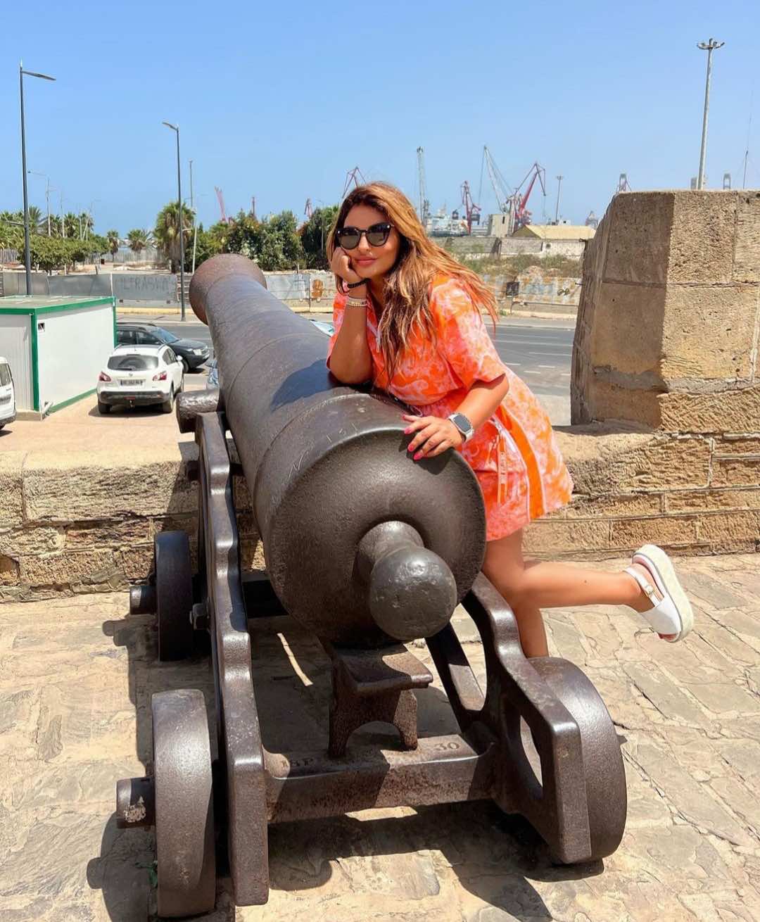 شدى حسون تختار مدينة الدارالبيضاء  لقضاء عطلتها الصيفية (صور)