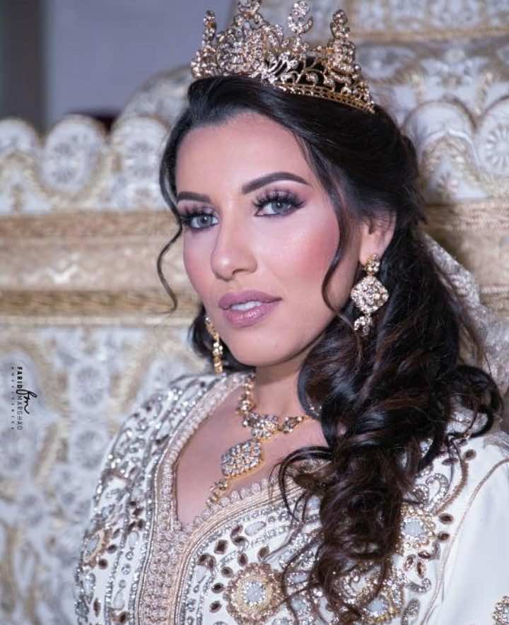سحر الصديقي تؤكد دخولها القفص الذهبي للمرة الثانية