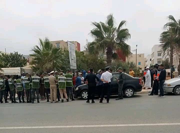 ساكنة حي المحيط بإفني تطالب بالماء الصالح للشرب