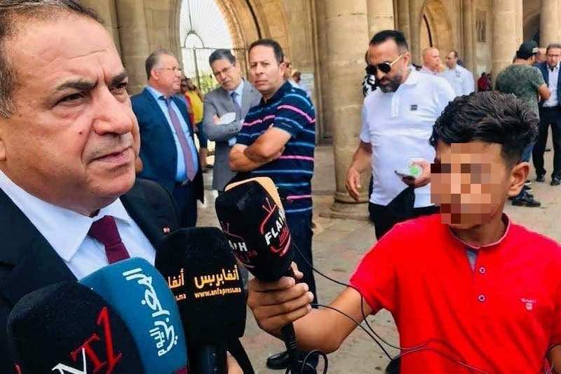 المجلس الوطني للصحافة يستنكر استعمال "طفل" ضمن طاقم صحافي ويدين الاستهتار بالمهنة