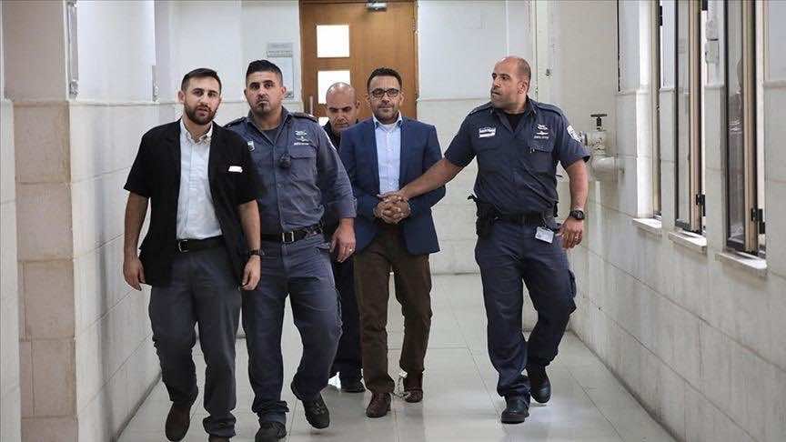 القضاء الإسرائيلي يقضي بالسجن المنزلي المفتوح في حق محافظ القدس
