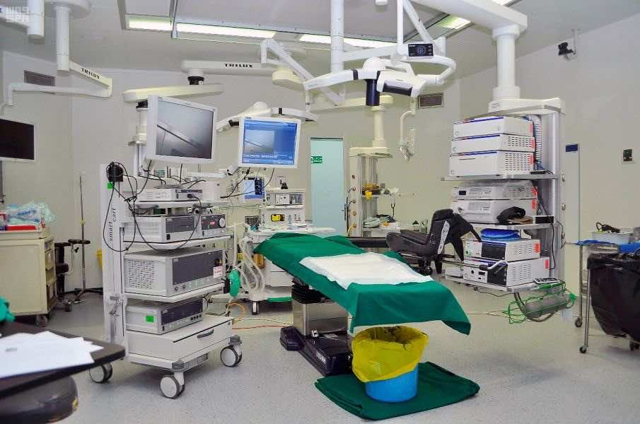 أطباء يدعون لمراجعة تعريفة العلاجات وإحداث الهيئة العليا للصحة