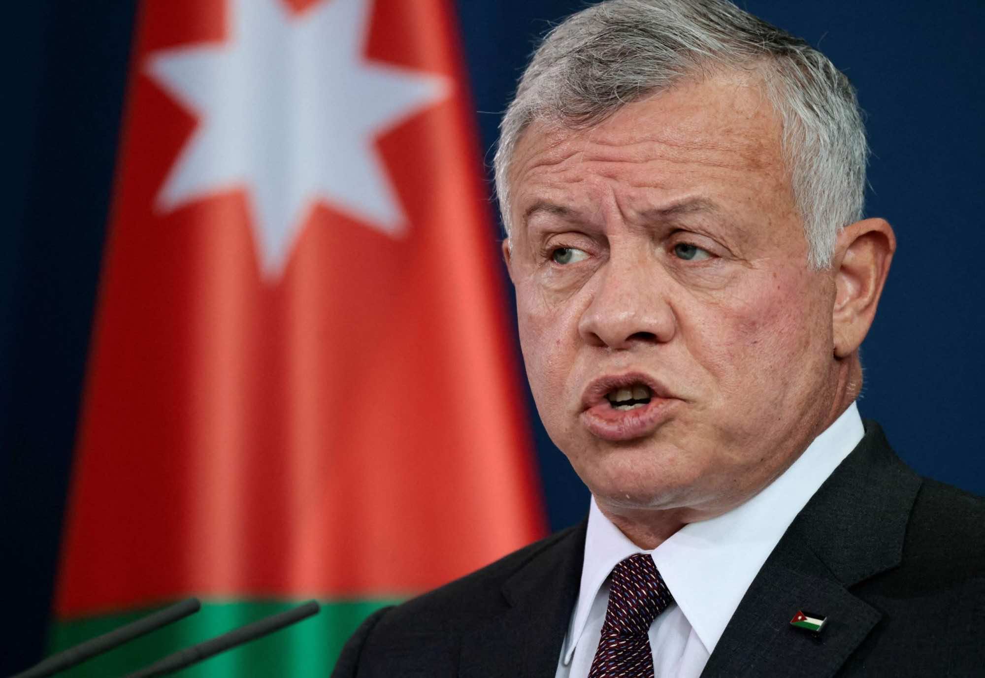الإفراج بكفالة عن كاتب سياسي أردني معارض انتقد رؤساء الحكومات ورحلات الملك