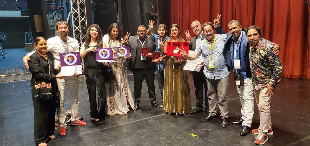 المغرب يتوج بالجائزة الكبرى لمهرجان القاهرة الدولي للمسرح