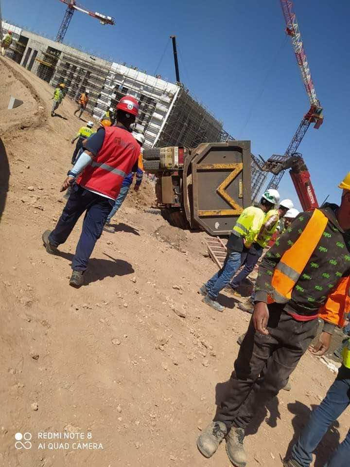 نقل عامل إلى مستشفى بنجرير جراء انقلاب شاحنة بورش المدينة الخضراء