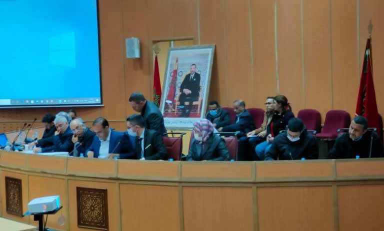 أربع شركات ثلاث منها أجنبية تتنافس على صفقة النقل الحضري في مراكش