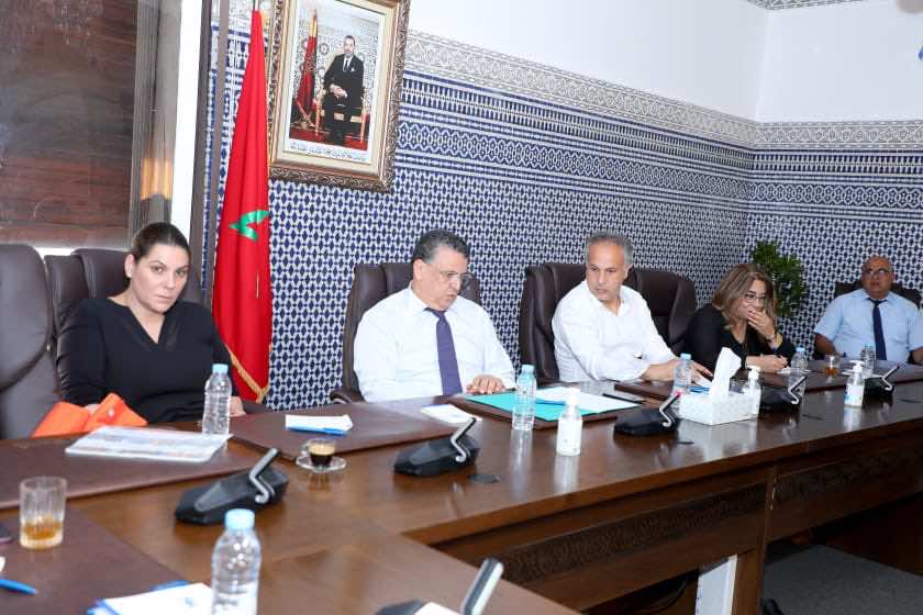 "البام" يدعو الحكومة إلى التصدي لمضاربات سوق المطابع وبيع اللوازم المدرسية وتطبيق القانون على التعليم الخصوصي