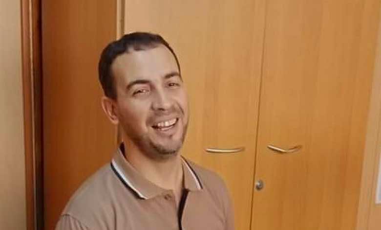 حبس صحافي جزائري بعد نشر مقال عن رفض شحنة تمور تم تصديرها للخارج