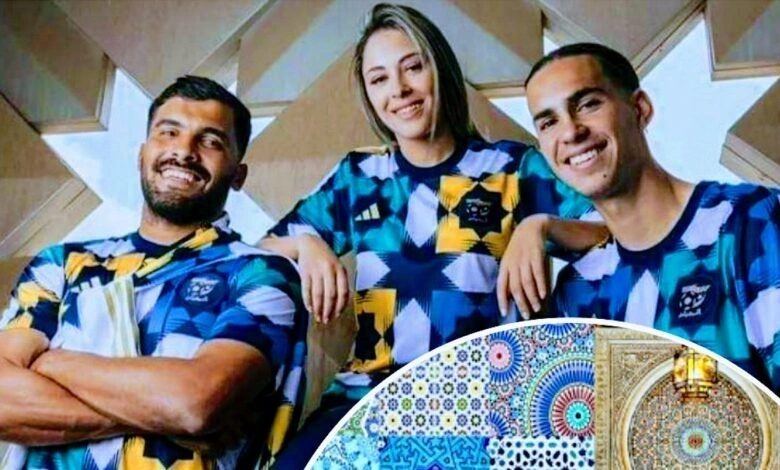 "أديداس" تصر على نشر لباس رياضي بنقوش الزليج المغربي على موقعها الإلكتروني