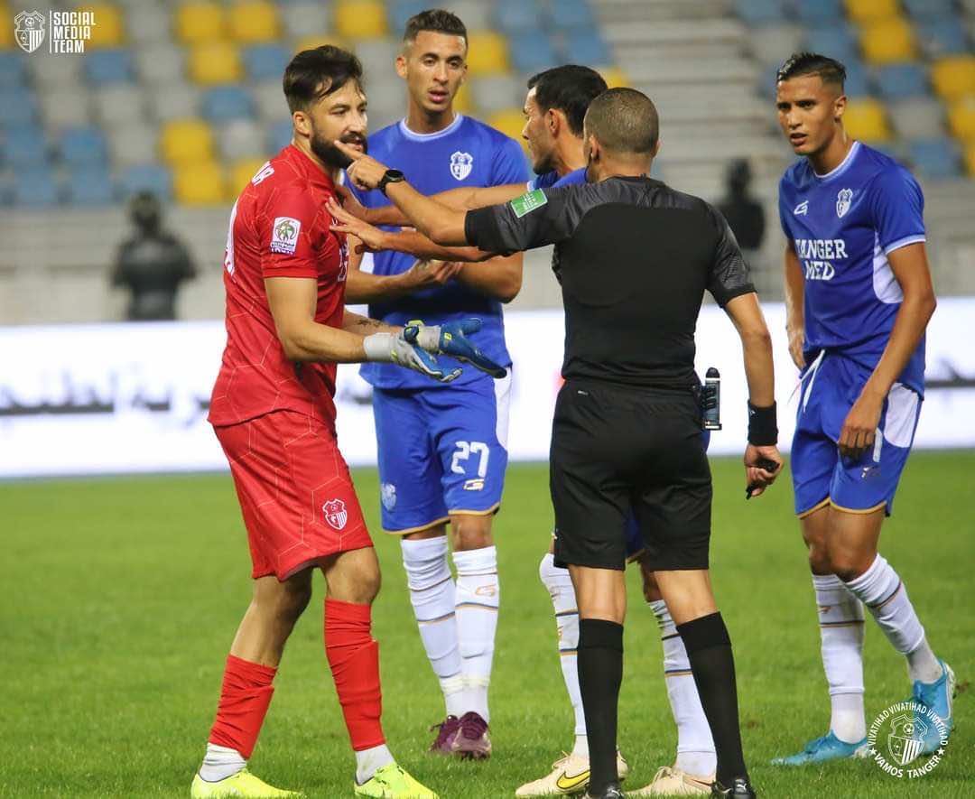 اتحاد طنجة يحتج على أخطاء تحكيم مباراته أمام المغرب الفاسي