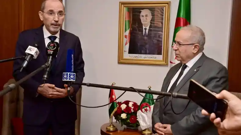 وزير خارجية الأردن يزور الجزائر  وسط أزمة غير معلنة بينهما