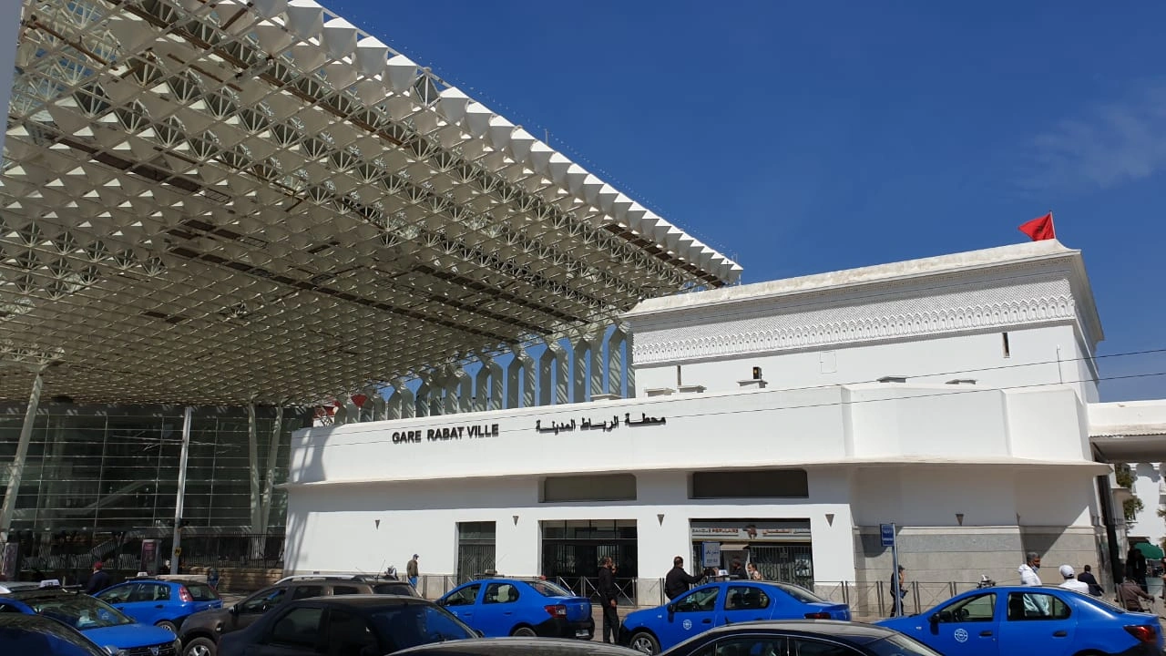 برلمانيون يستفسرون وزير النقل عن أسباب توقف أشغال بناء محطة القطار بالرباط