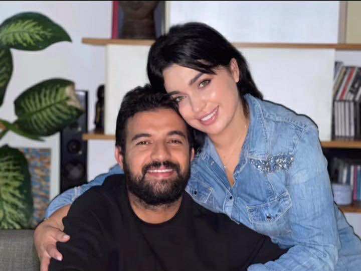 فرح الفاسي لزوجها... "كل عام وأنت رفيق العمر يا عمر"