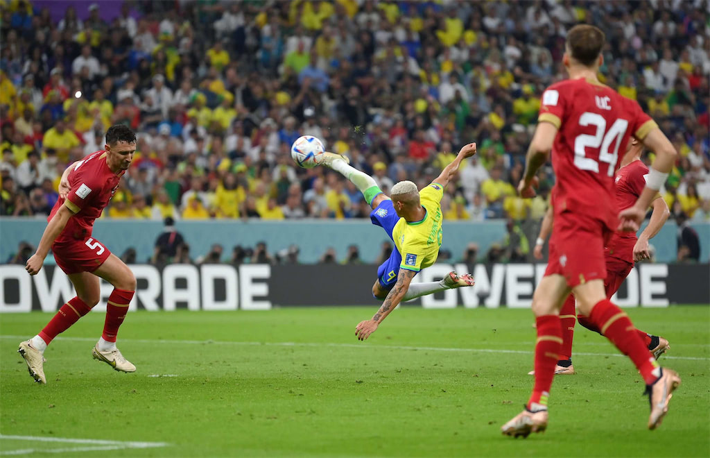 منتخب البرازيل يفتتح مشواره في المونديال بثنائية رائعة في شباك صربيا