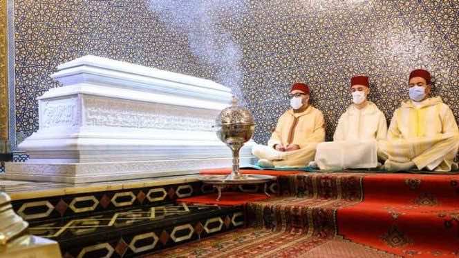 محمد السادس يترأس حفلا دينيا إحياء للذكرى الرابعة والعشرين لوفاة الملك الحسن الثاني