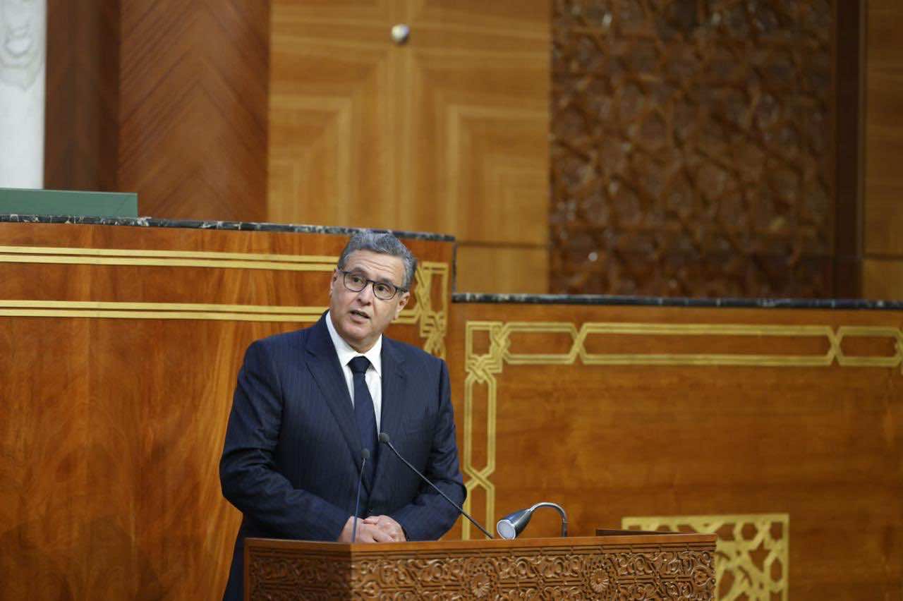 أخنوش يحذر من "أزمة وشيكة" بصناديق التقاعد... ويأمل "حلا في غضون 6 أشهر"