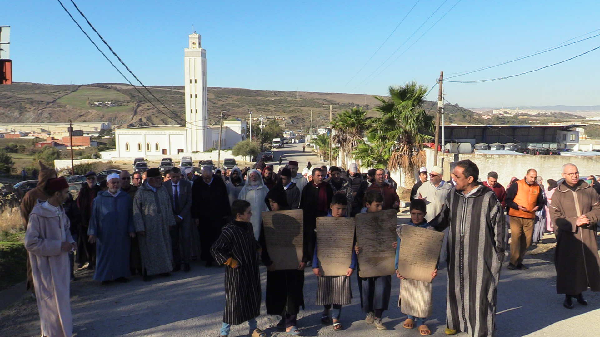 إقامة صلاة الاستسقاء بإقليم الفحص أنجرة بطنجة طلبا للغيث + فيديو وصور +