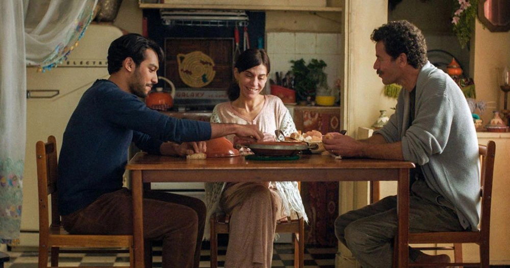 عرض الفيلم المغربي "القفطان الازرق" بالمسابقة الرسمية للمهرجان الدولي الفيلم بمراكش