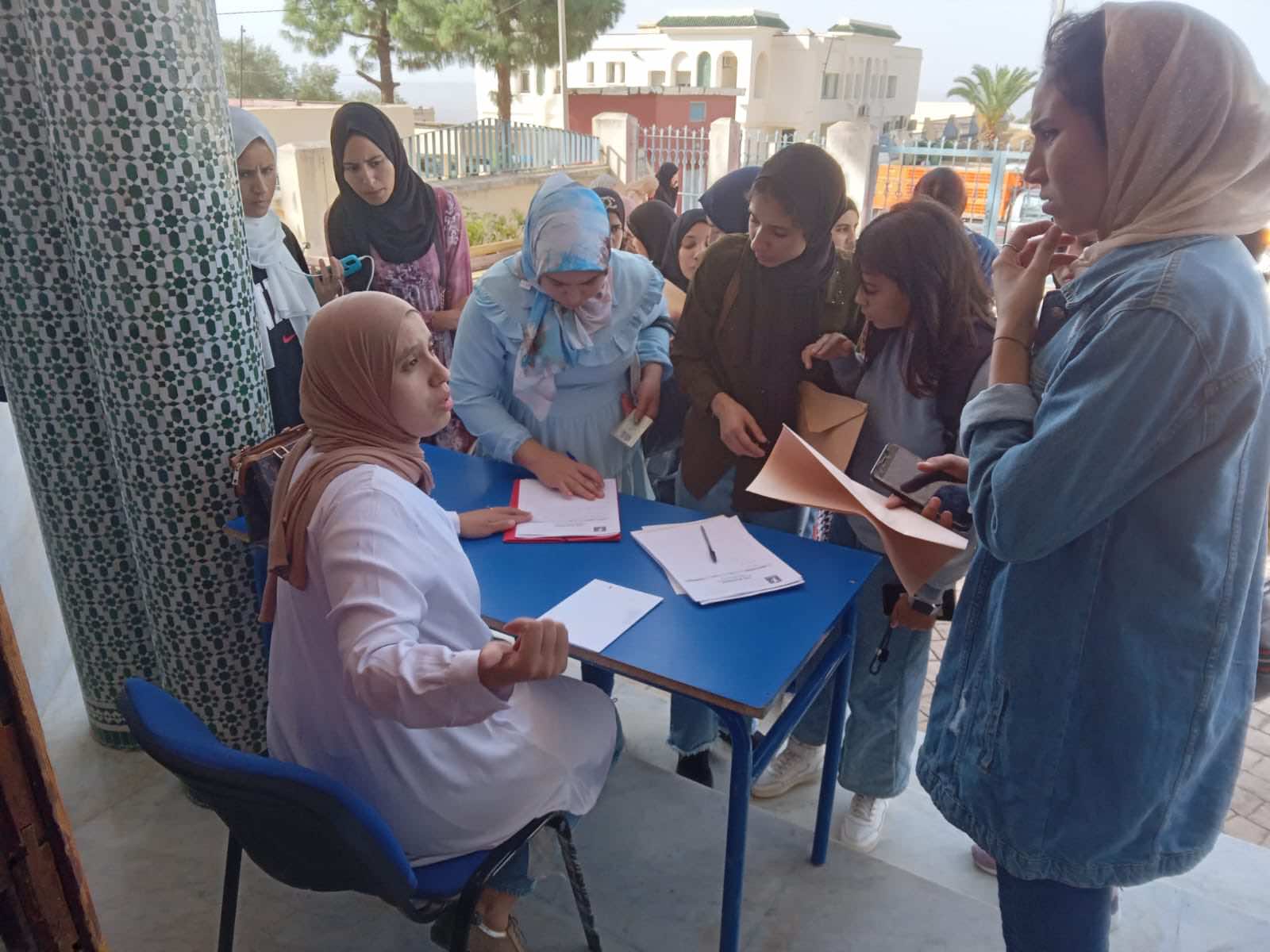 178 فتاة من تاونات اخترن للعمل في شركة لصناعة السيارات بطنجة