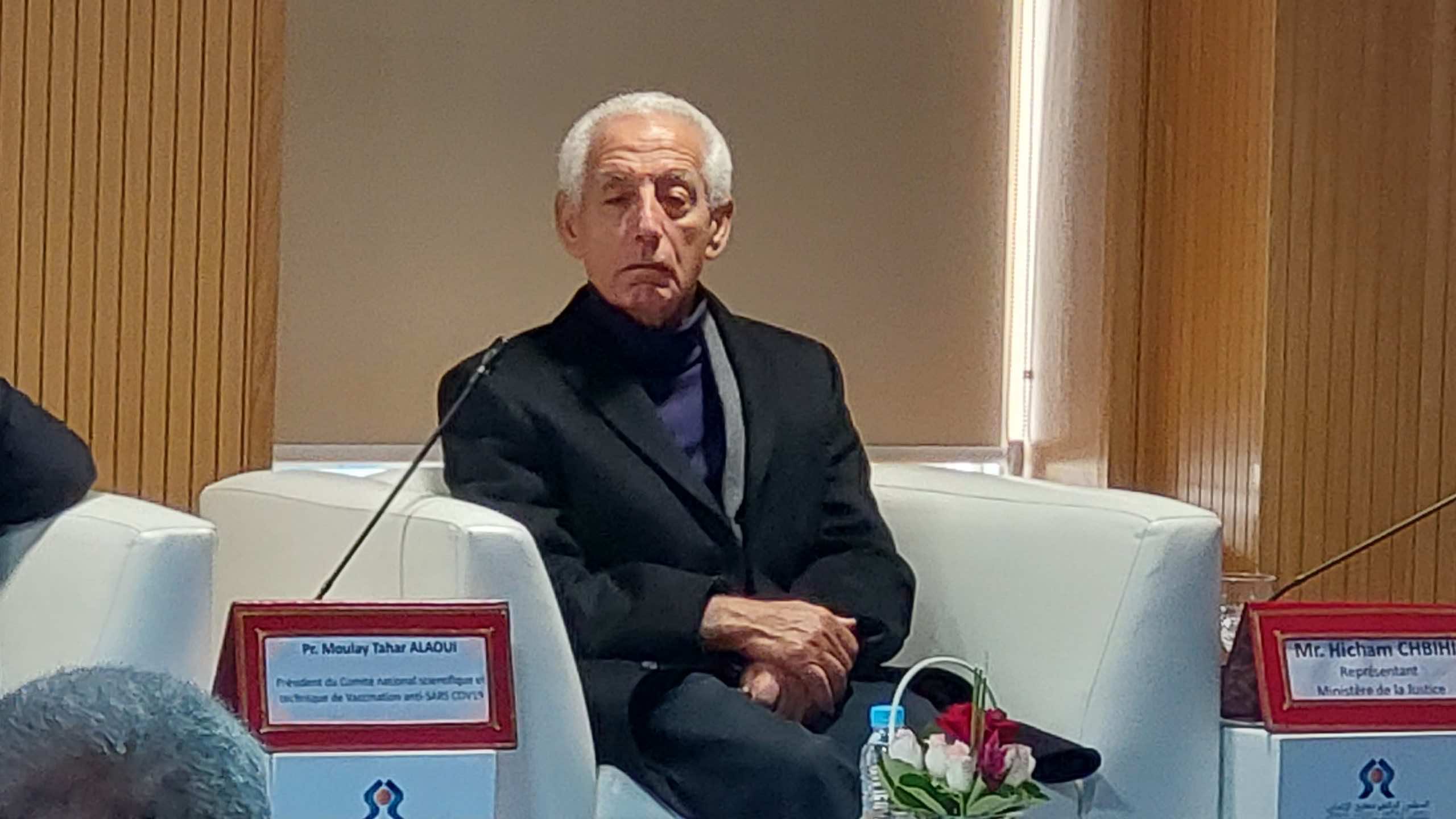 عضو باللجنة العلمية لكوفيد يحذر من الأخطاء في الأبحاث الطبية وانعكاساتها مستقبلا على الصحة والعيش