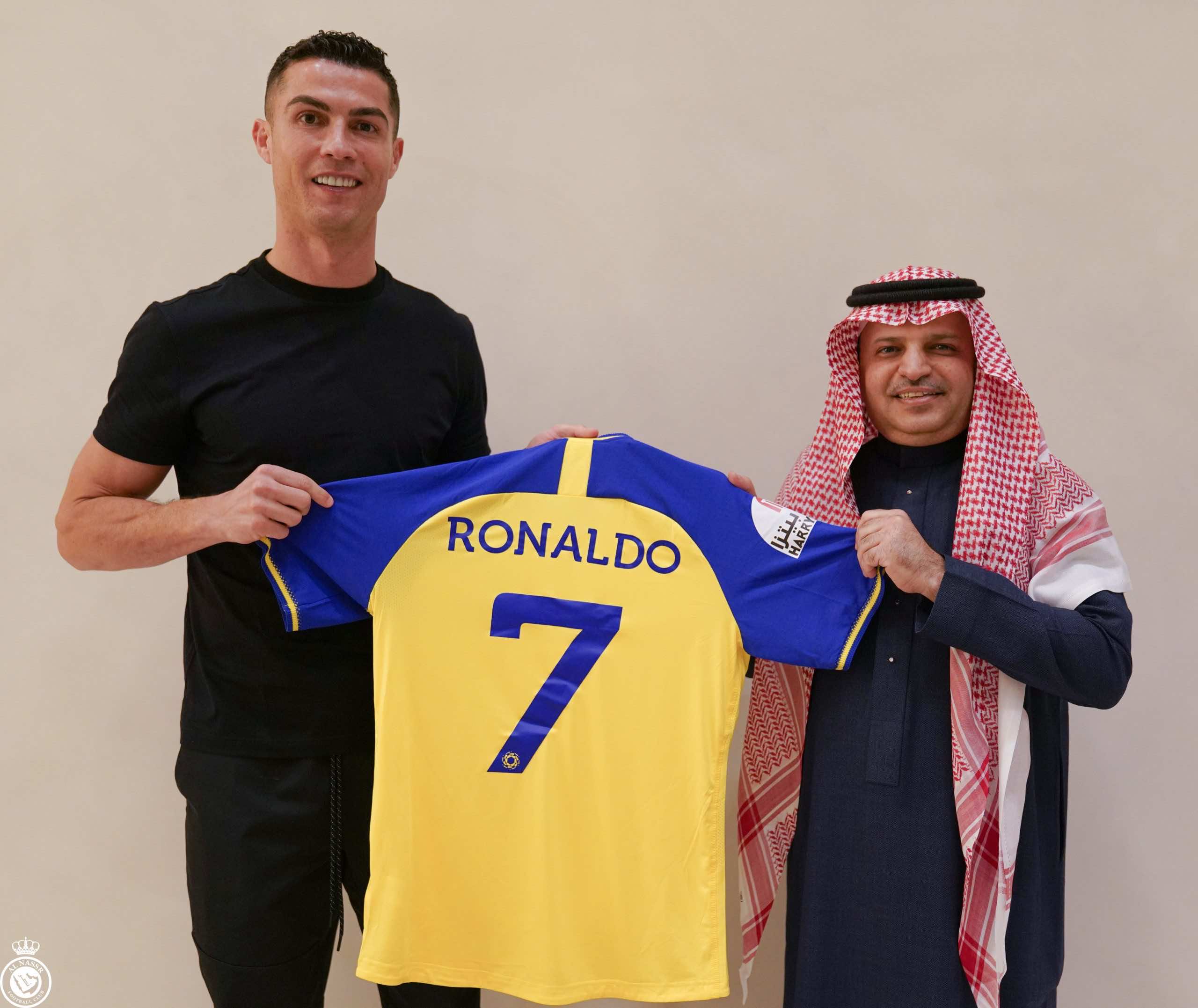 ‏⁧رونالدو متشوق لبداية تجربته الجديدة ورئيس النصر يوضح أن التعاقد معه لا يستهدف كسب مباراة أو بطولة