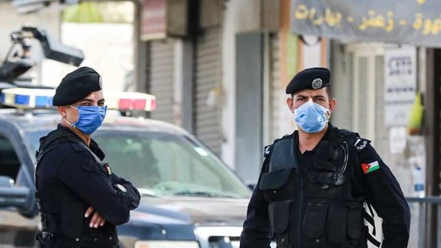مقتل رجل أمن وإصابة اثنين خلال احتجاجات على أسعار المحروقات في الأردن