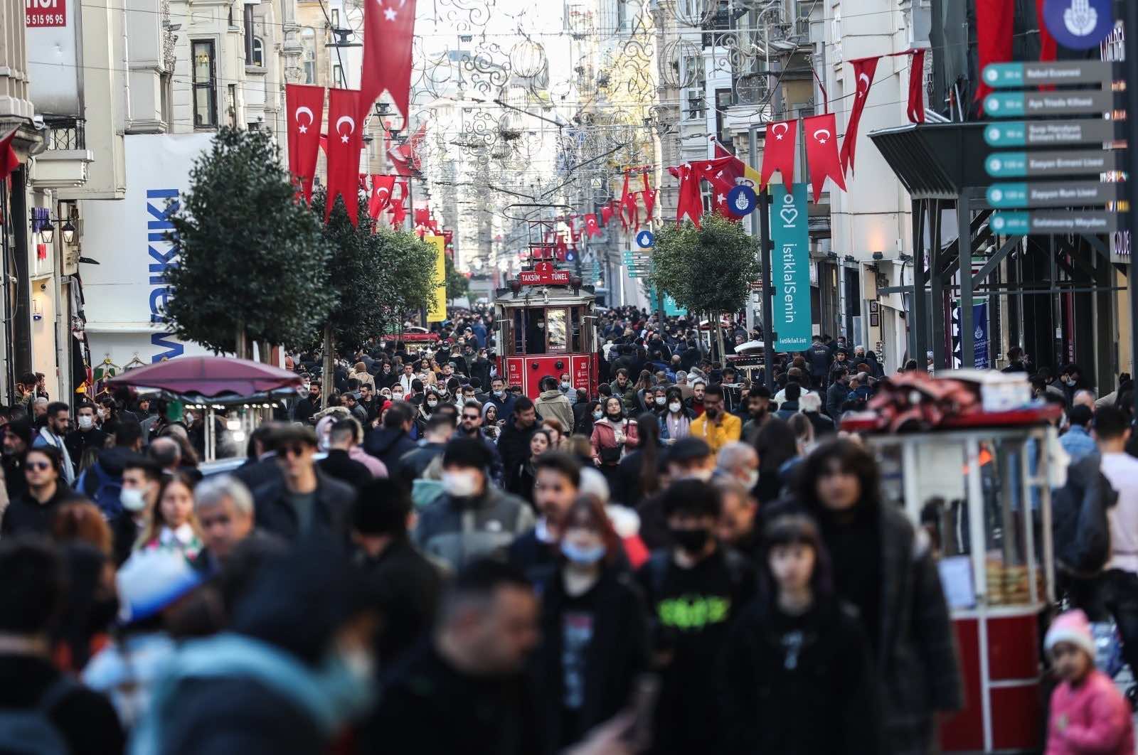 تركيا ترفع الحد الأدنى للأجور بأكثر من 50 في المائة اعتبارا من يناير المقبل