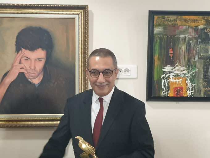 الأمن الجزائري يعتقل الصحافي إحسان القاضي ويغلق إذاعته وموقعه الإخباري