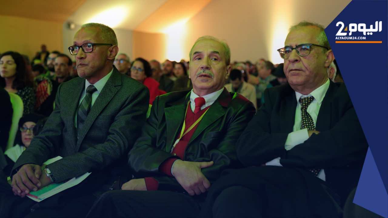قيادات المؤتمر الاندماجي لفيدرالية اليسار  تتابع مباراة المنتخب المغربي والكرواتي