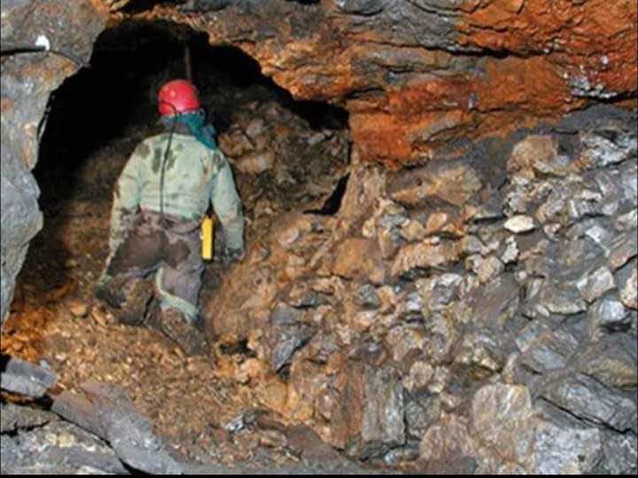 فاجعة الرشيدية... فاعل جمعوي: الأرواح تُزهق باستمرار في المنجم