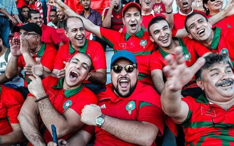 برلمانيون يتساءلون  عن حقيقة استفاذة زملاء لهم من تذاكر مجانية للسفر إلى قطر من المال العام