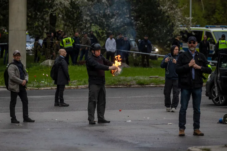 عاجل.. المغرب يعبر عن إدانته الشديدة لإقدام متطرفين على إحراق المصحف الشريف في السويد (وزارة الخارجية)