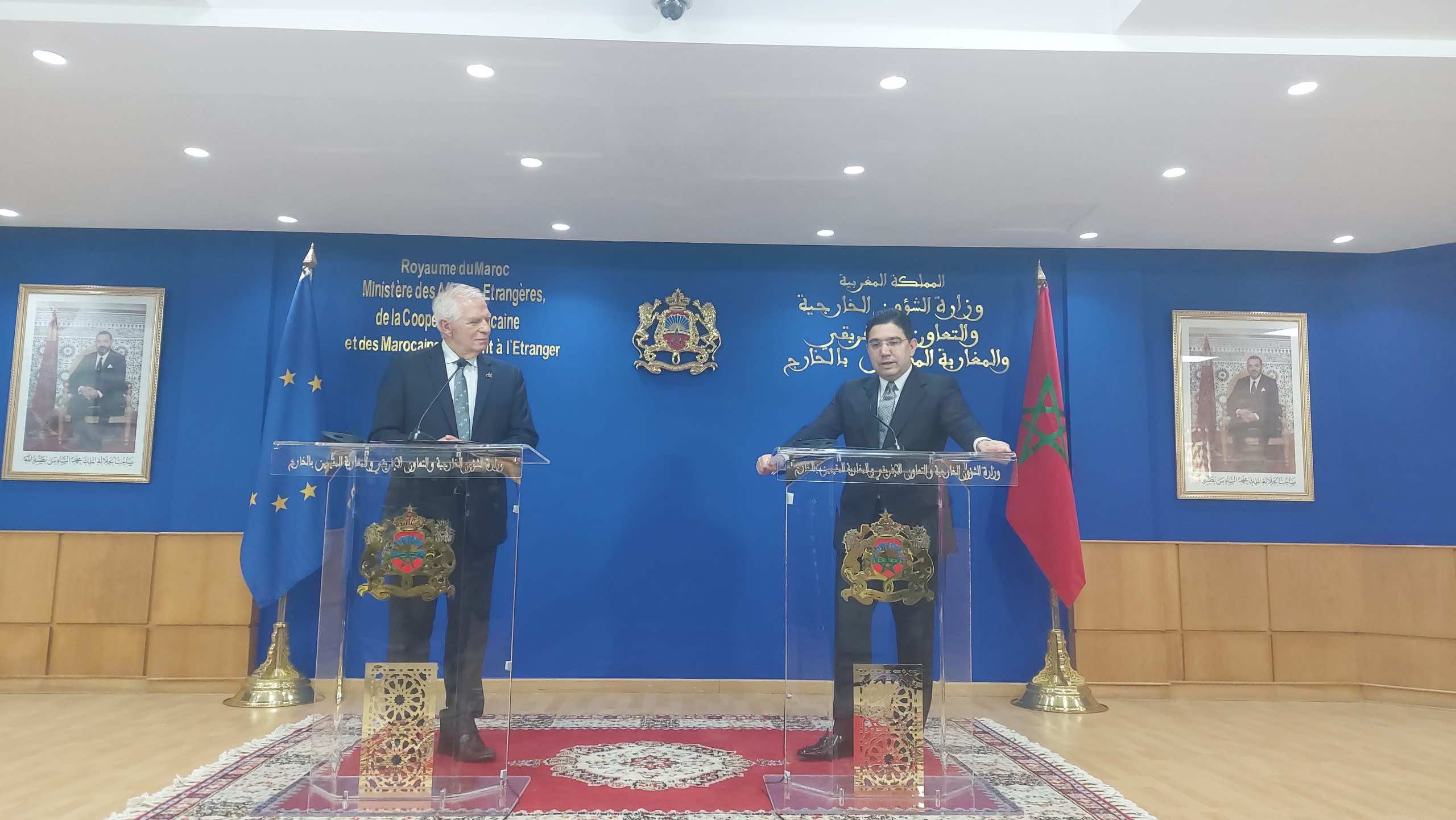 الرشاوى في البرلمان الأوربي موضوع مباحثات مسؤول أوربي في الرباط وبوريطة ينتقد "التحرش" بالمغرب