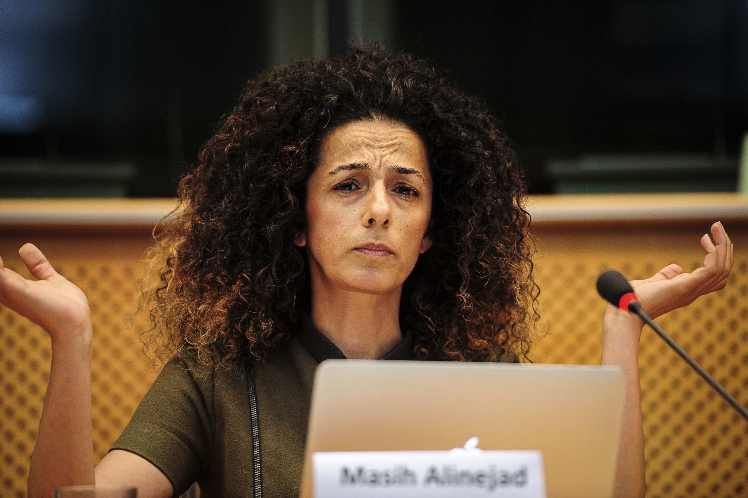 واشنطن تعلن اعتقال ثلاثة أشخاص لمحاولتهم اغتيال صحفية أمريكية بطلب من طهران