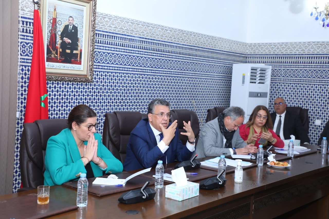 لجنة من حزب "البام" تنظر في طلب انضمام برلمانيين مطرودين من "البيجيدي"