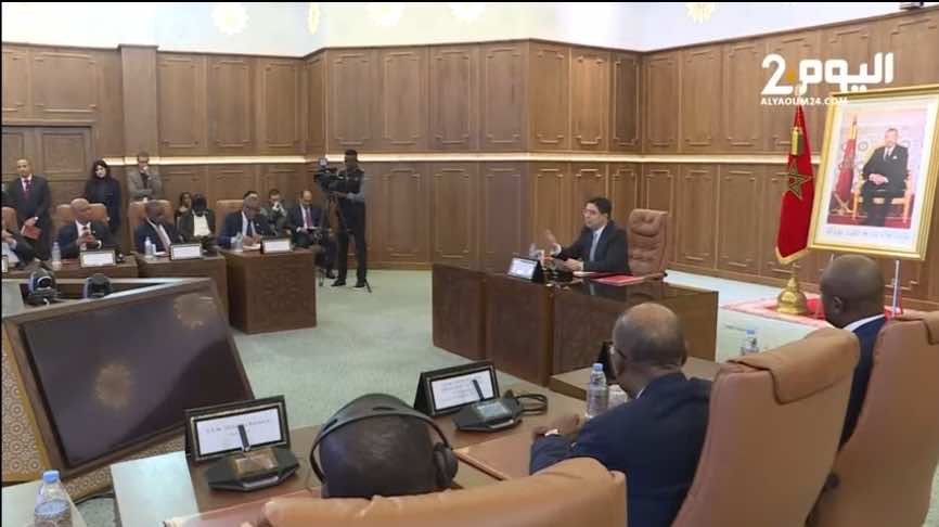 مسؤولون سابقون أفارقة: وجود ما يسمى “الجمهورية الصحراوية” الوهمية داخل الاتحاد الإفريقي “انحراف قانوني”
