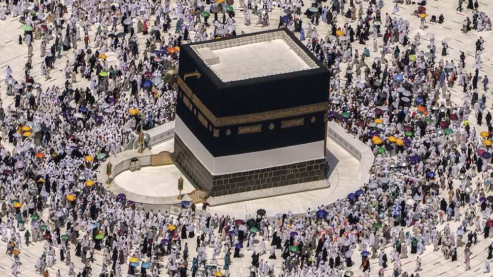 السعودية ستنظم الحج هذا العام بلا قيود على عدد الحجاج