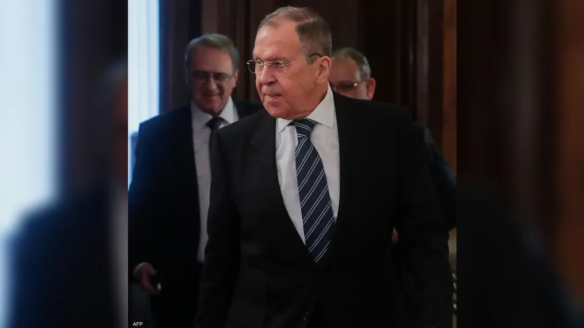 وزير الخارجية الروسي يتهم الغرب بالحرب على بلاده لتدمير  كل  شيء بها