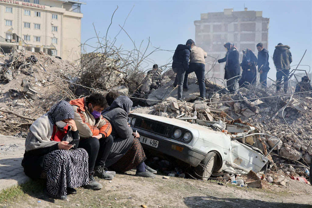 6 ضحايا جدد من المغاربة في زلزال تركيا والحصيلة ترتفع إلى 19 شخصا