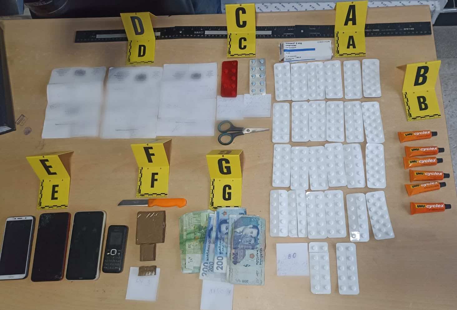 طنجة ..توقيف مروج المخدرات والمؤثرات العقلية  بحوزته 237 قرص مخدر