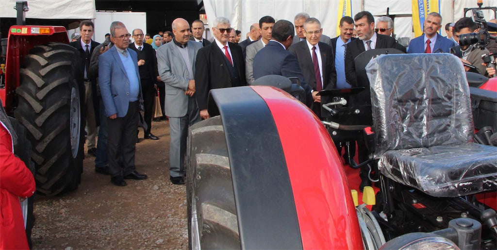 بني ملال تستضيف الدورة الأولى من معرض الآليات الفلاحية والصناعة الغذائية