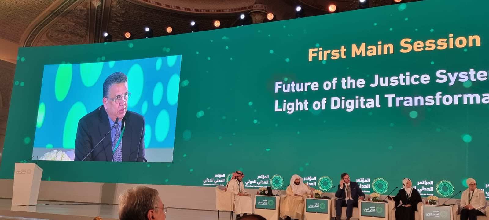 وزير العدل يحذر من "مخاطر الرقمنة" على قناعات القضاة في إصدار الأحكام