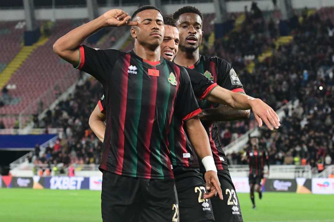 البطولة: الجيش الملكي يواصل تربعه على الصدارة واتحاد طنجة ينتصر على آسفي