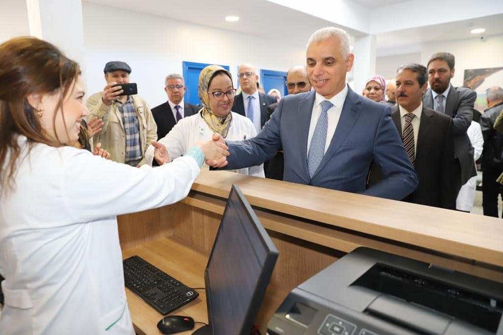 وزير الصحة يعطي انطلاقة خدمات ثلاث منشآت صحية بتازة