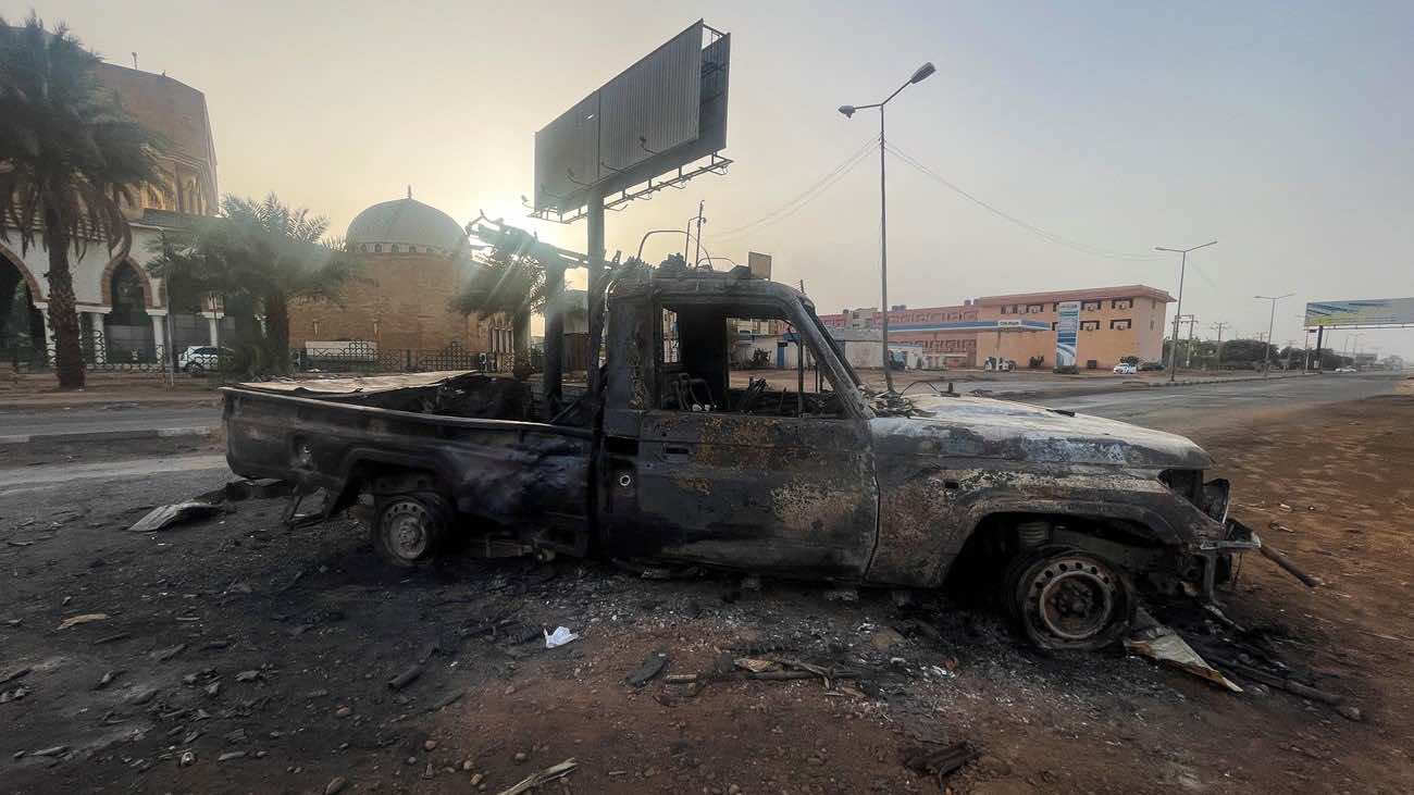 معارك عنيفة في العاصمة السودانية ودارفور على الرغم من الهدنة