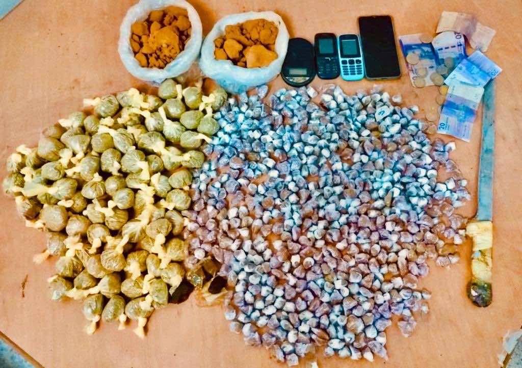 أمن طنجة ينهي نشاط مروج طابة والمخدرات القوية بحي بئر الشفاء