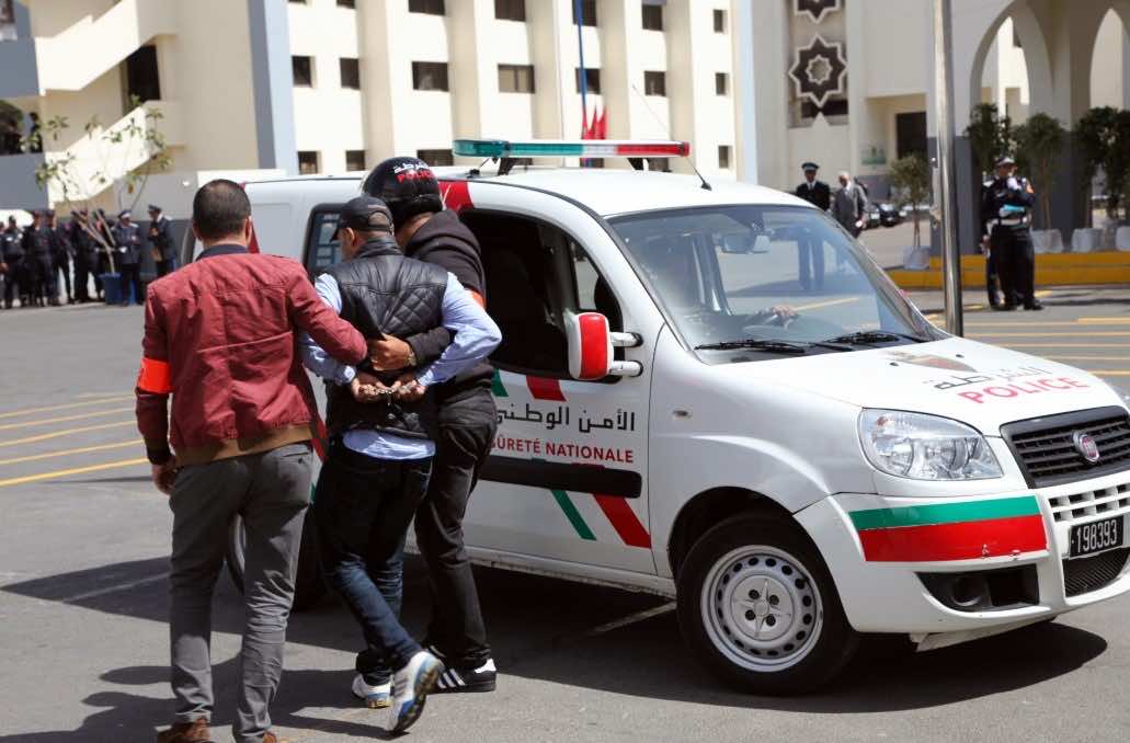 توقيف شخصين بسوق أربعاء الغرب للاشتباه في تورطهما في جريمة قتل شاب